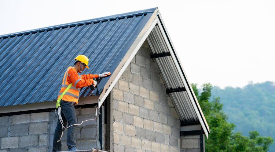 Professional gutter cleaning in Port Washington, WI